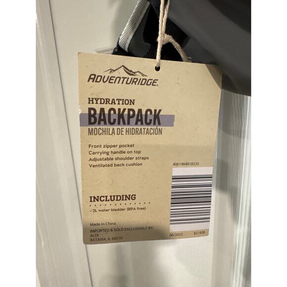 Adventuridge 2L Hydration Backpack - Picture 2 of 7